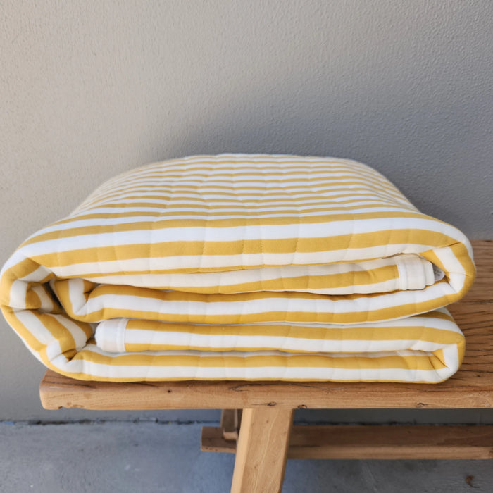 Cotton Quilted Bed Cover Massive Blanket 230x200cm - Yellow Striped