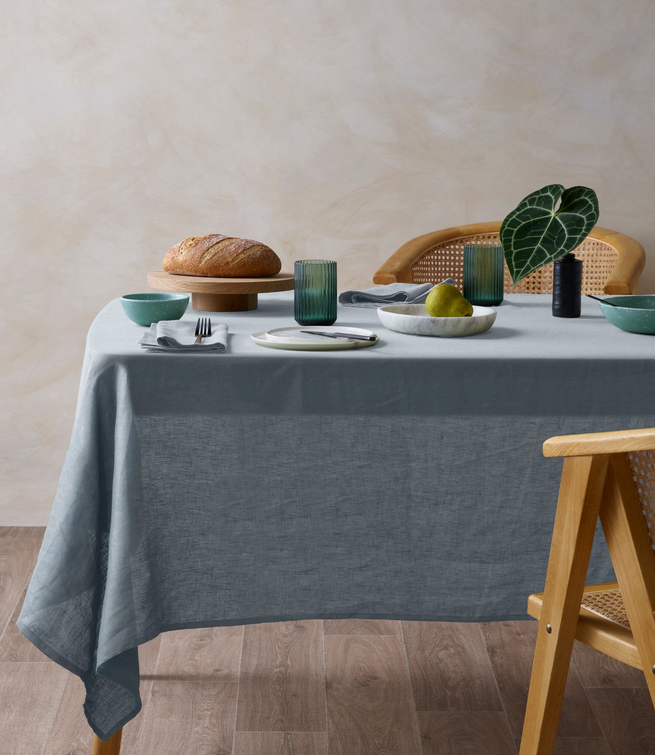 French Linen Tablecloths and Napkins