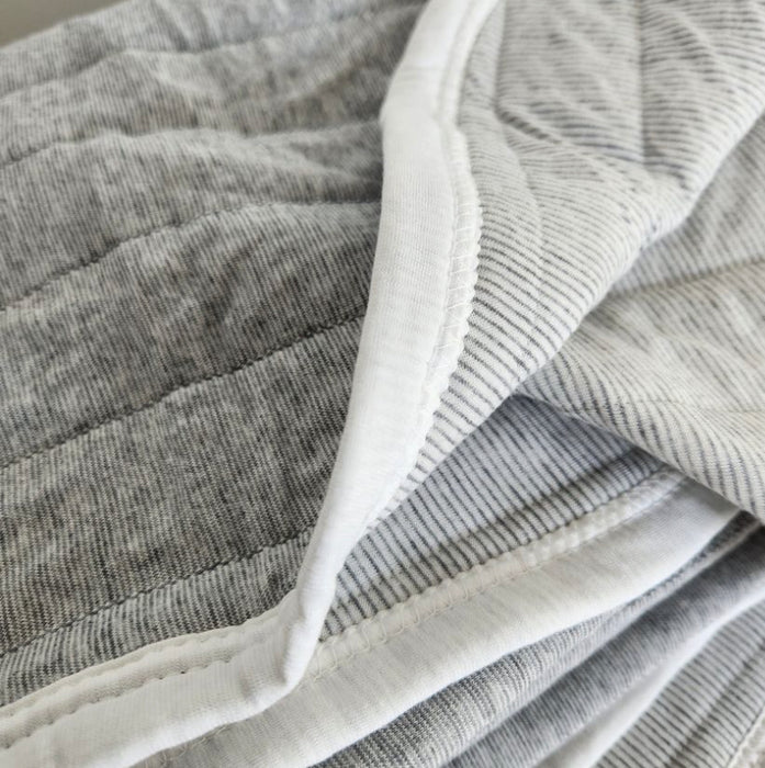 Cotton Quilted Bed Cover Massive Blanket 230x200cm - Light Grey Thin Striped