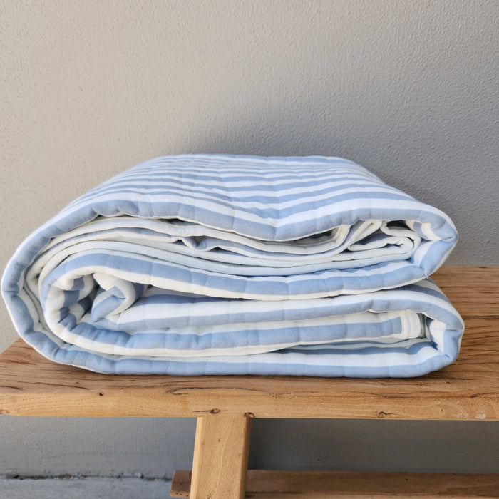 Cotton Quilted Bed Cover Massive Blanket 230x200cm - Blue Striped